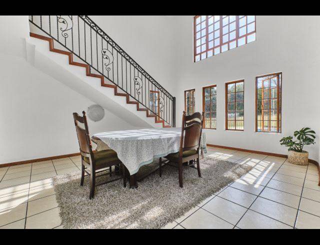 5 BEDROOM PROPERTY TO RENT IN SUNNINGHILL